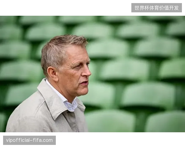 图赫尔高压传控体系奏效,英格兰队用一场压倒性胜利为世界杯征程壮行 图赫尔高压传控体系奏效,英格兰队用一场压倒性胜利为世界杯征程壮行
